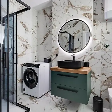 Apartment Eni *