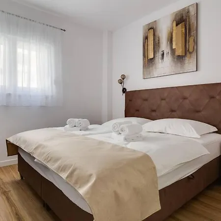 Apartment Eni Zadar