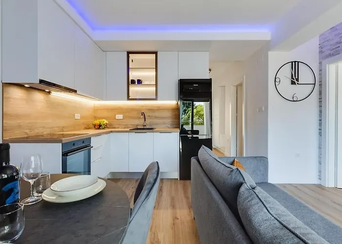 Eni 1 Apartment