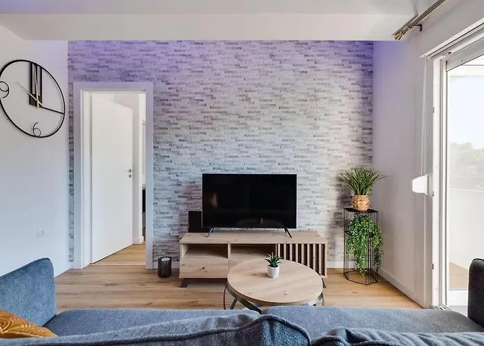 Eni 1 Apartment